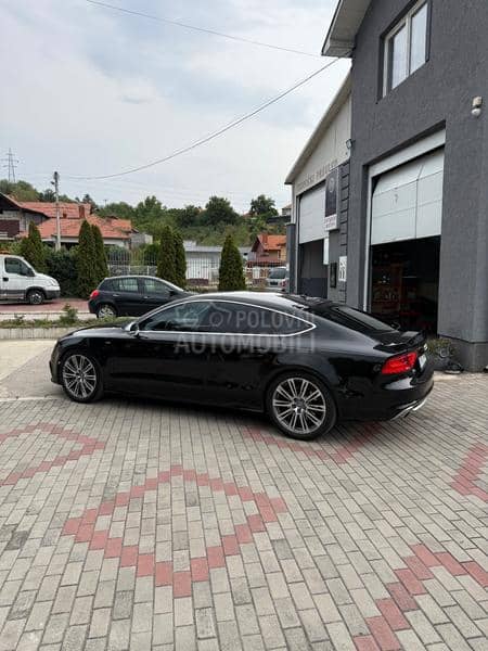 Audi A7 