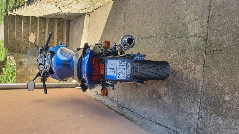 Kawasaki ZR7S