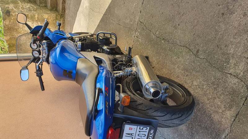 Kawasaki ZR7S