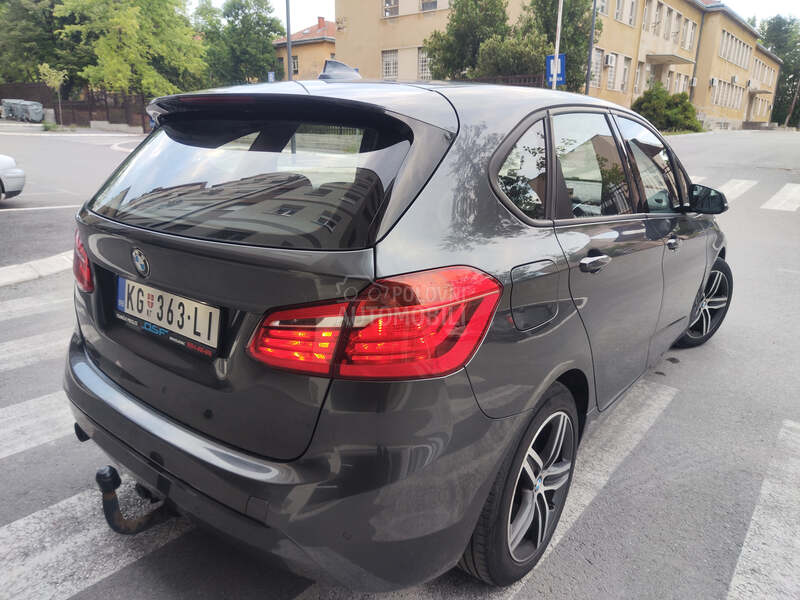 BMW 218 Active Tourer sport