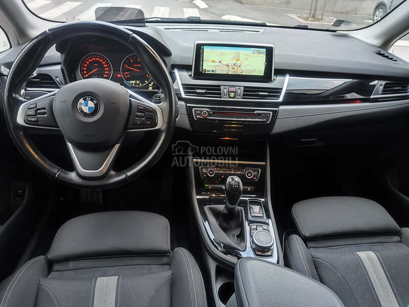 BMW 218 Active Tourer sport