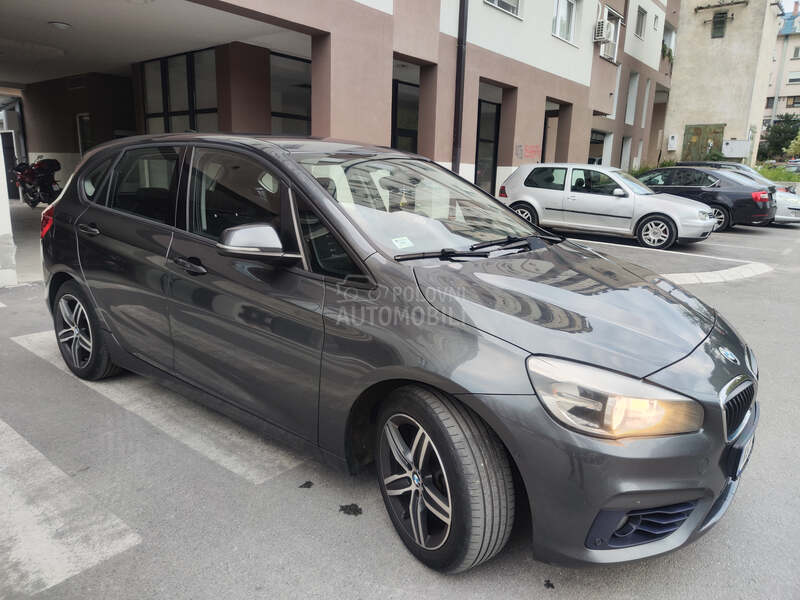 BMW 218 Active Tourer sport