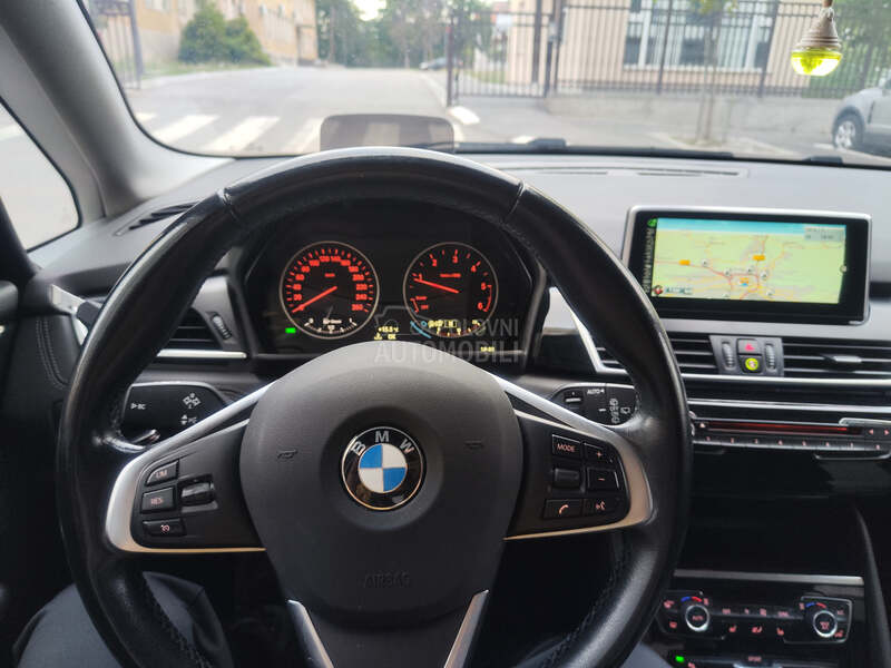 BMW 218 Active Tourer sport
