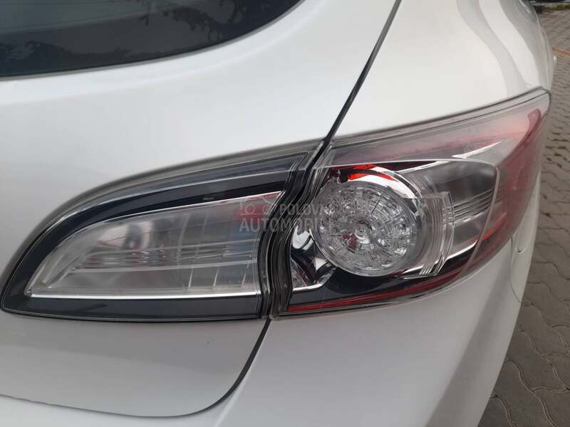 Mazda 3 1,6 16V SPORT
