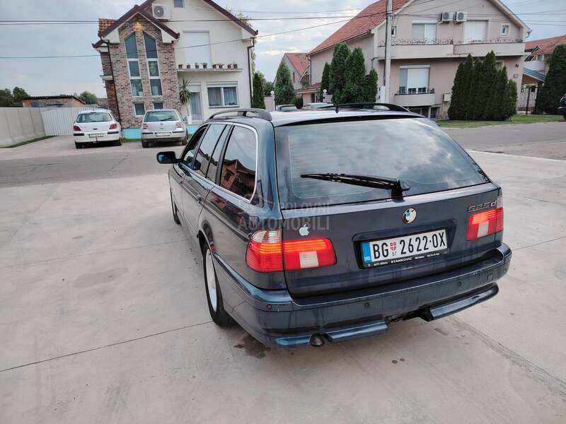 BMW 525 
