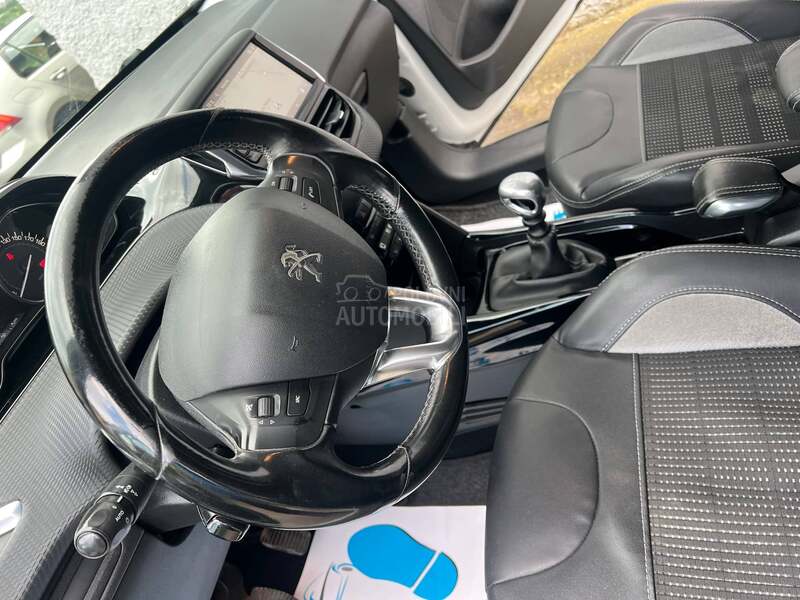 Peugeot 2008 1.6hdi alure