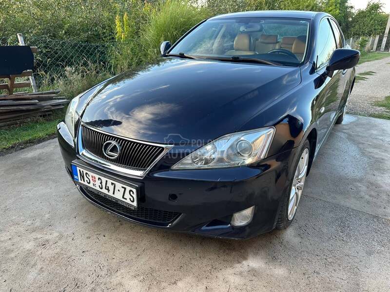 Lexus IS 220 