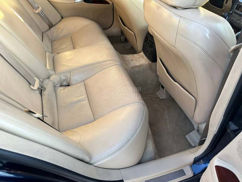 Lexus IS 220 