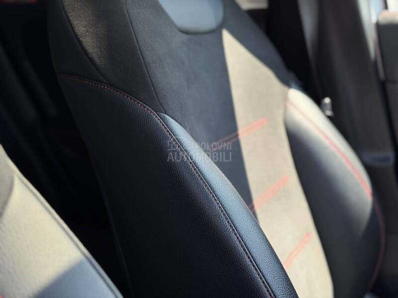 Mercedes Benz GLA 200 D/AMG/Multi/Pano