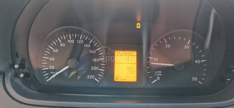 Mercedes Benz Vito 113