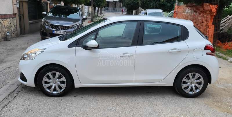 Peugeot 208 1.5HDi Nav/Media