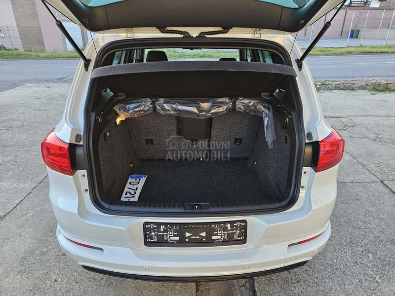 Volkswagen Tiguan 4 MOTION/R LINE
