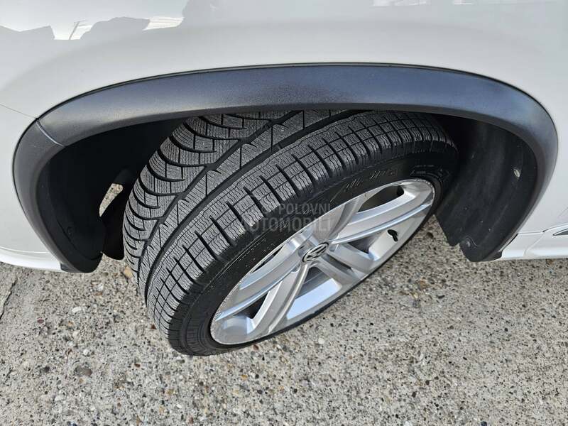 Volkswagen Tiguan 4 MOTION/R LINE