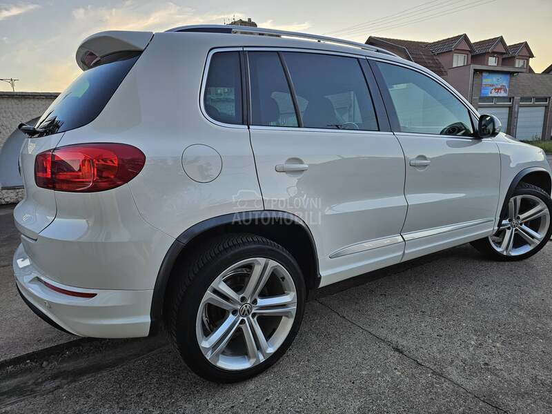Volkswagen Tiguan 4 MOTION/R LINE