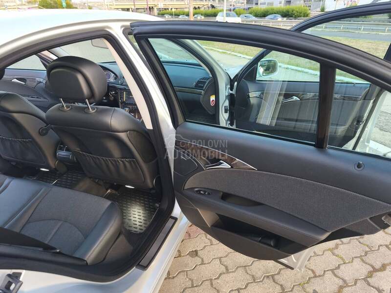 Mercedes Benz E 200 Avantgarde