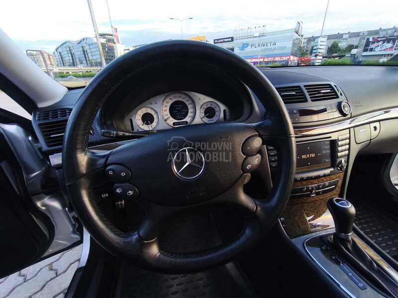 Mercedes Benz E 200 Avantgarde