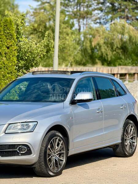 Audi Q5 S-LINE