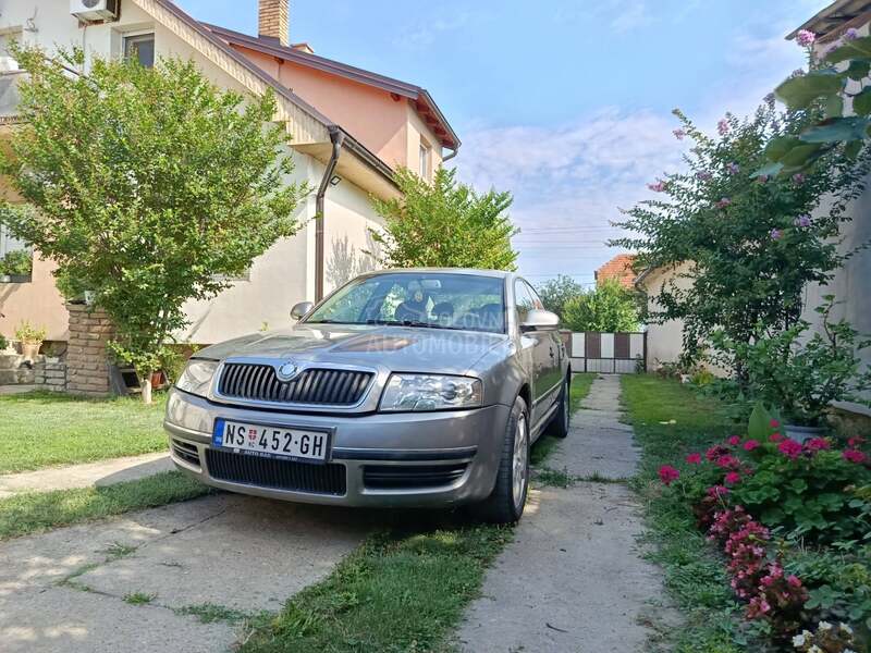 Škoda Superb 