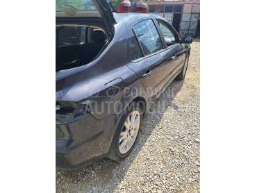 Branik,vrata krilo za Renault Laguna od 2001. do 2006. god.