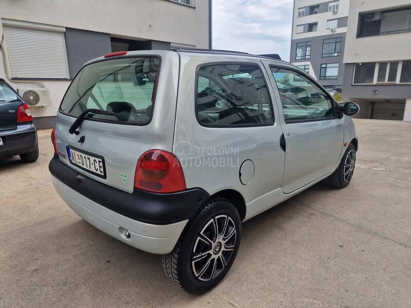 Renault Twingo P A N O R A M A