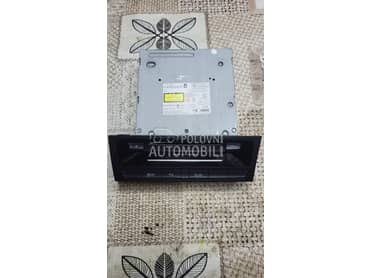 Multimedija za Audi A4