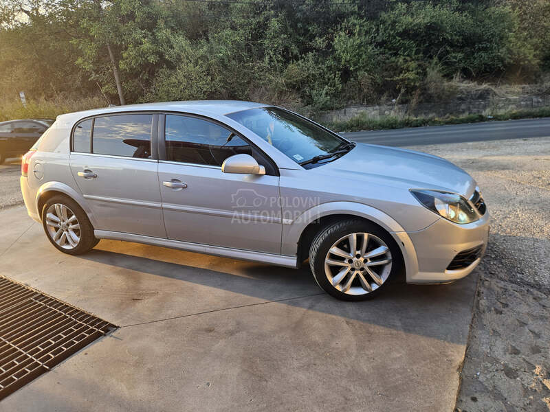 Opel Signum 