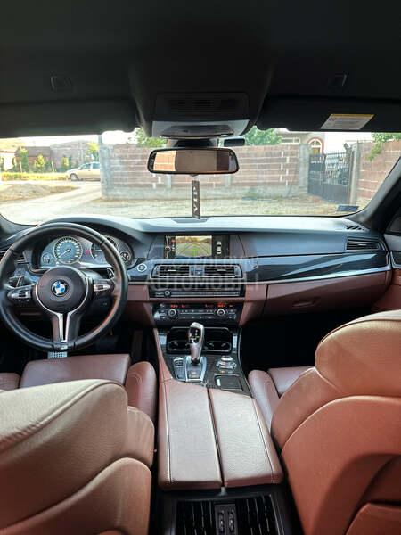 BMW 525 