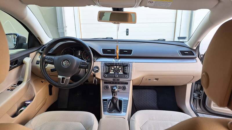 Volkswagen Passat B7 2.0 tdi 2013 godište