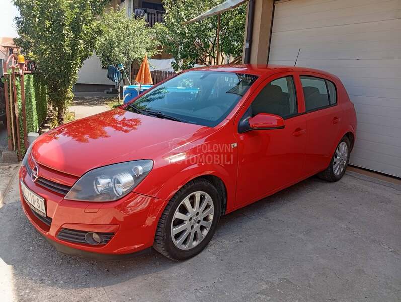 Opel Astra H 1.4 SPORT