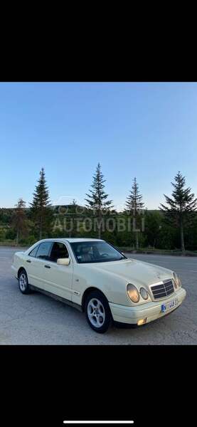 Mercedes Benz E 200 