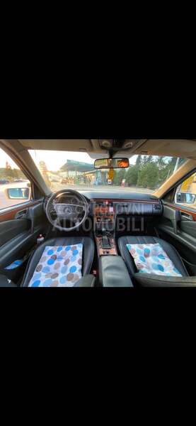 Mercedes Benz E 200 