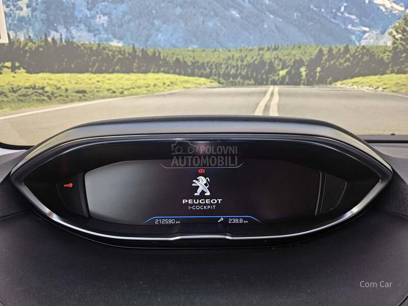 Peugeot 3008 1.2 ACTIVE PACK