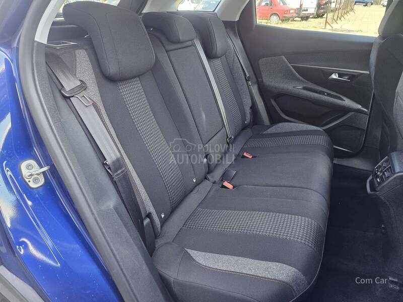 Peugeot 3008 1.2 ACTIVE PACK