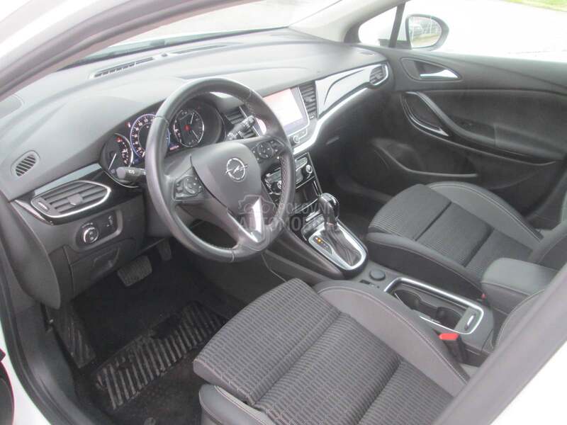 Opel Astra K 1.5 CDTI Elegance