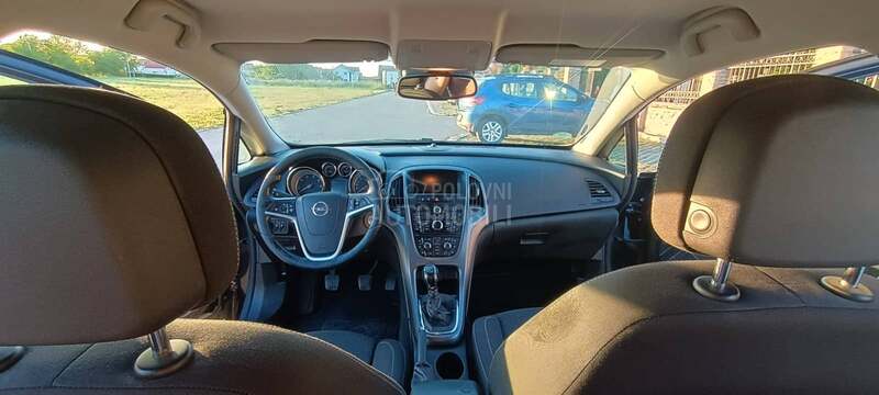 Opel Astra J 1.6 CDTI