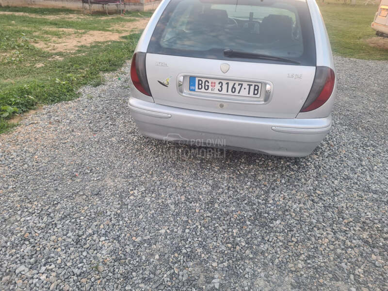 Lancia Lybra 1.9 jtd