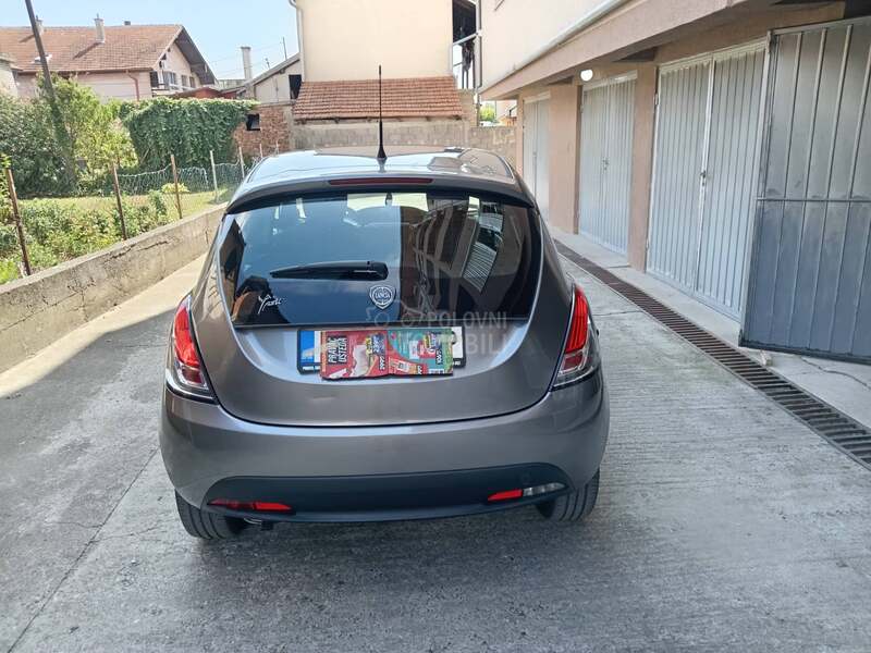 Lancia Ypsilon 1,2