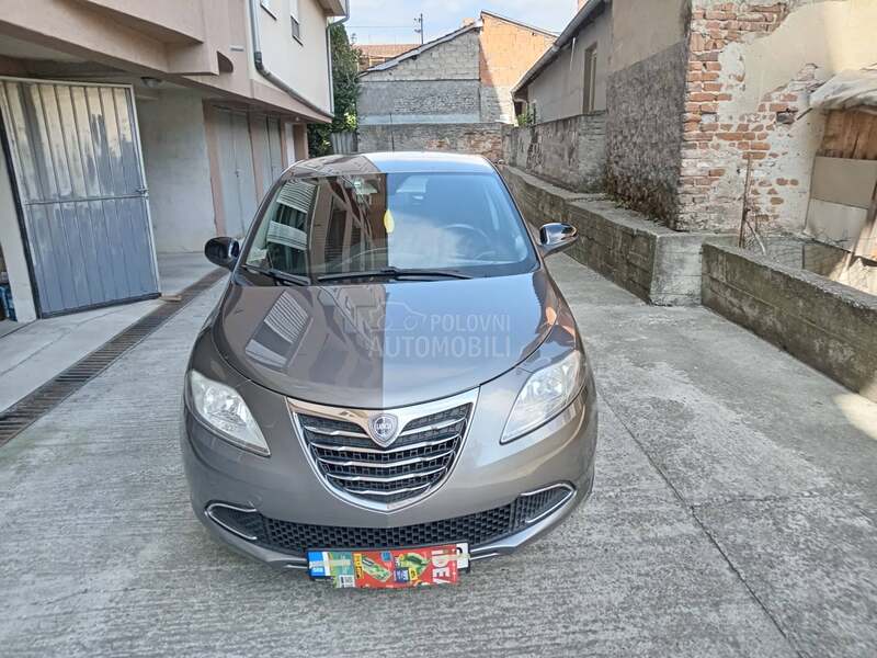 Lancia Ypsilon 1,2