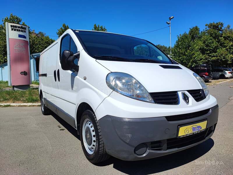 Renault Trafic 2.0 dci ORGINALNA KM