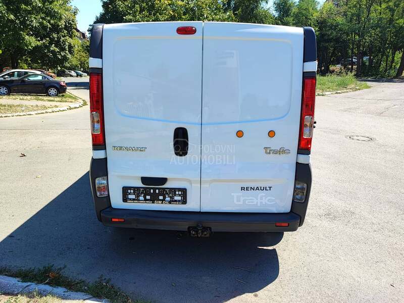 Renault Trafic 2.0 dci ORGINALNA KM