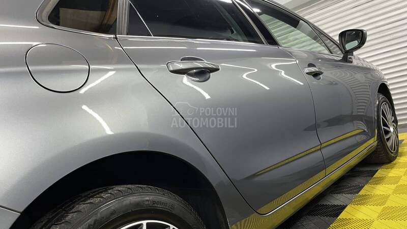 Citroen C4 e-hdi premium