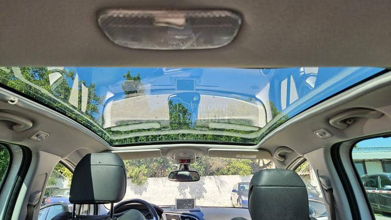 Peugeot 3008 1.6HDI/P.A.N.O.R.A