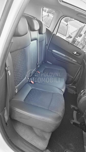 Peugeot 3008 1.6HDI/P.A.N.O.R.A