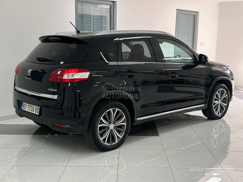 Peugeot 4008 1.8 HDI 4x4 Pano Led Peugeot 4008 1.8 HDI 4x4 Pano Led