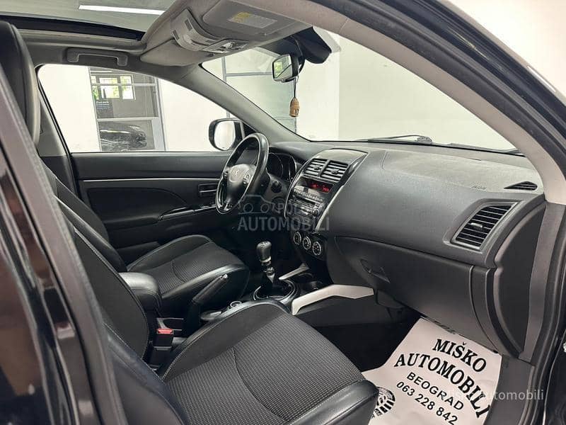 Peugeot 4008 1.8 HDI 4x4 Pano Led Peugeot 4008 1.8 HDI 4x4 Pano Led
