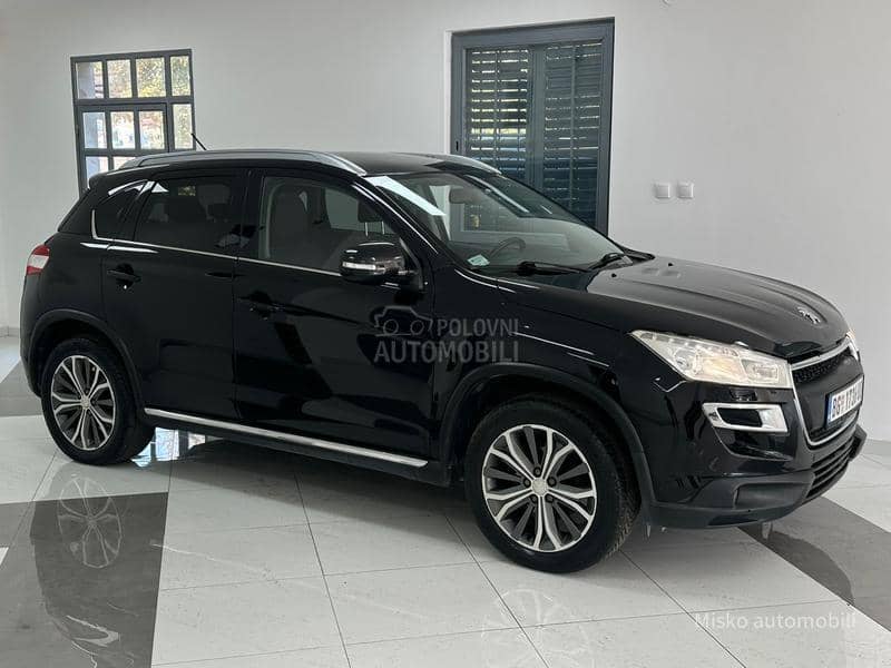 Peugeot 4008 1.8 HDI 4x4 Pano Led Peugeot 4008 1.8 HDI 4x4 Pano Led