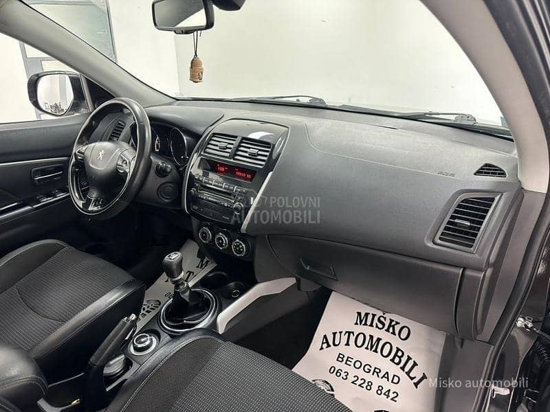 Peugeot 4008 1.8 HDI 4x4 Pano Led Peugeot 4008 1.8 HDI 4x4 Pano Led