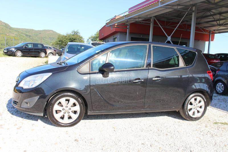 Opel Meriva 1.4 COSMO NAV