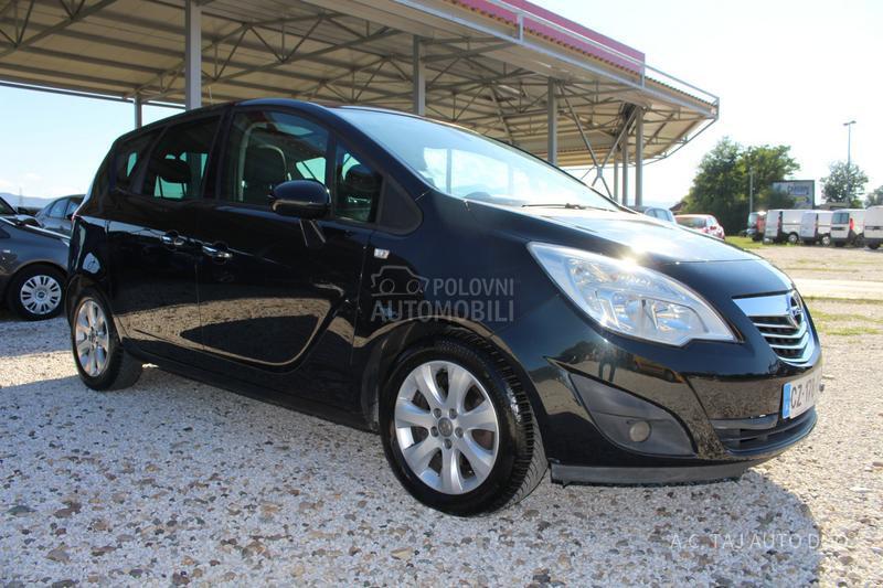 Opel Meriva 1.4 COSMO NAV
