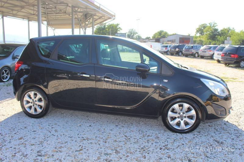 Opel Meriva 1.4 COSMO NAV